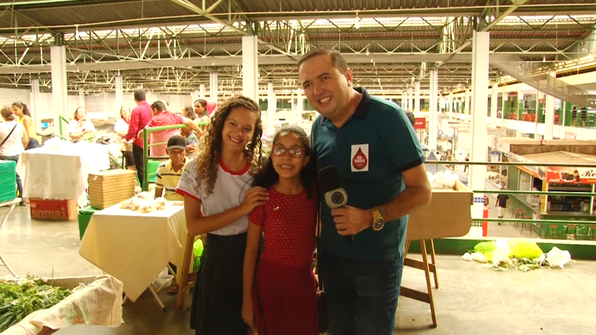 Montes Claros: Thibé visita mercado central e encontra fãs do Balanço Geral